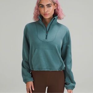 Lululemon Brushed Extreme Ribbed Half Zip
Green Jasper Color size 6